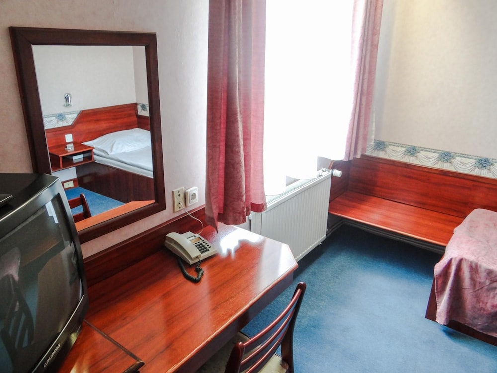 

Salerno - Budapest - Classic Hotel