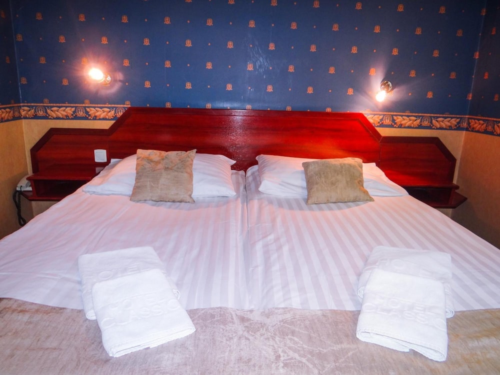 

Brindisi - Budapest - Classic Hotel