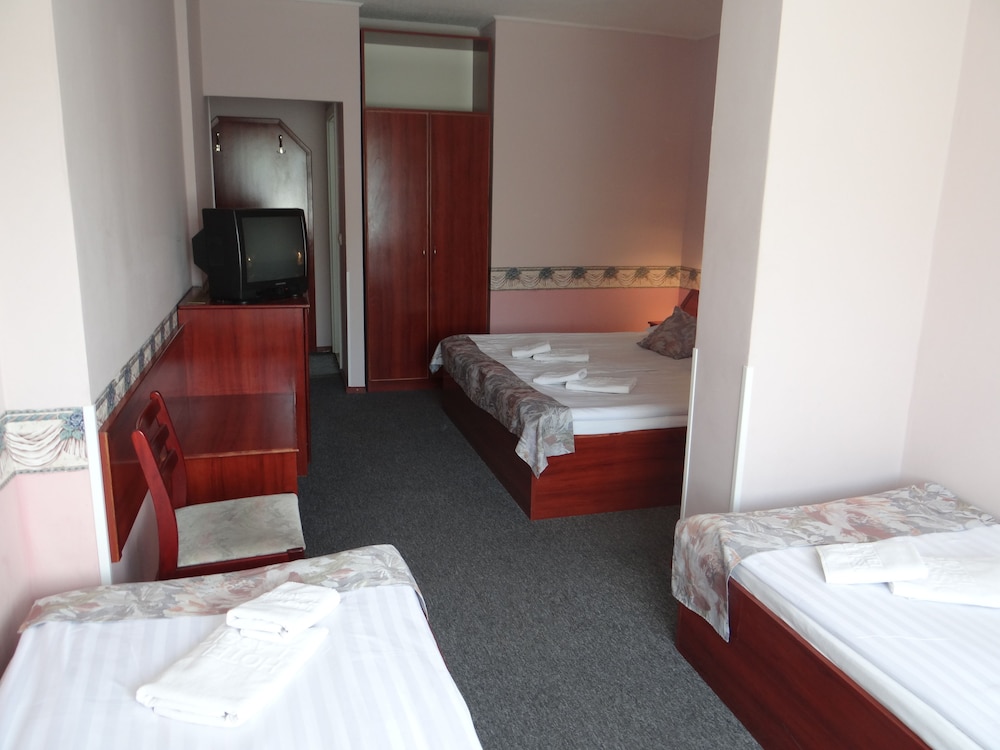 

Salerno - Budapest - Classic Hotel