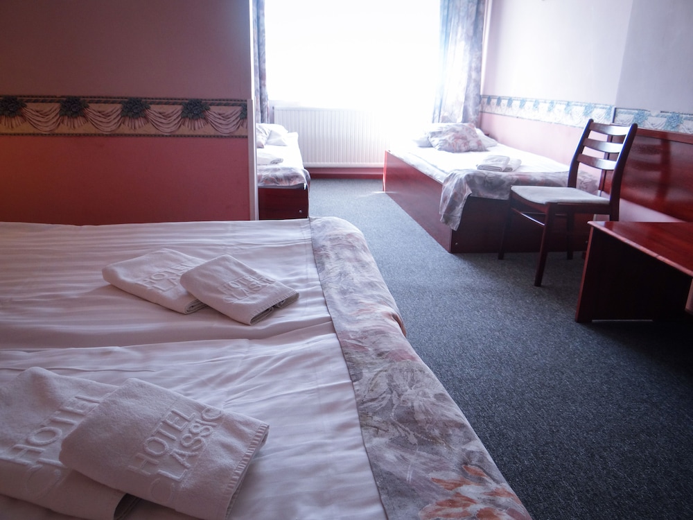 

Reggio Calabria - Budapest - Classic Hotel