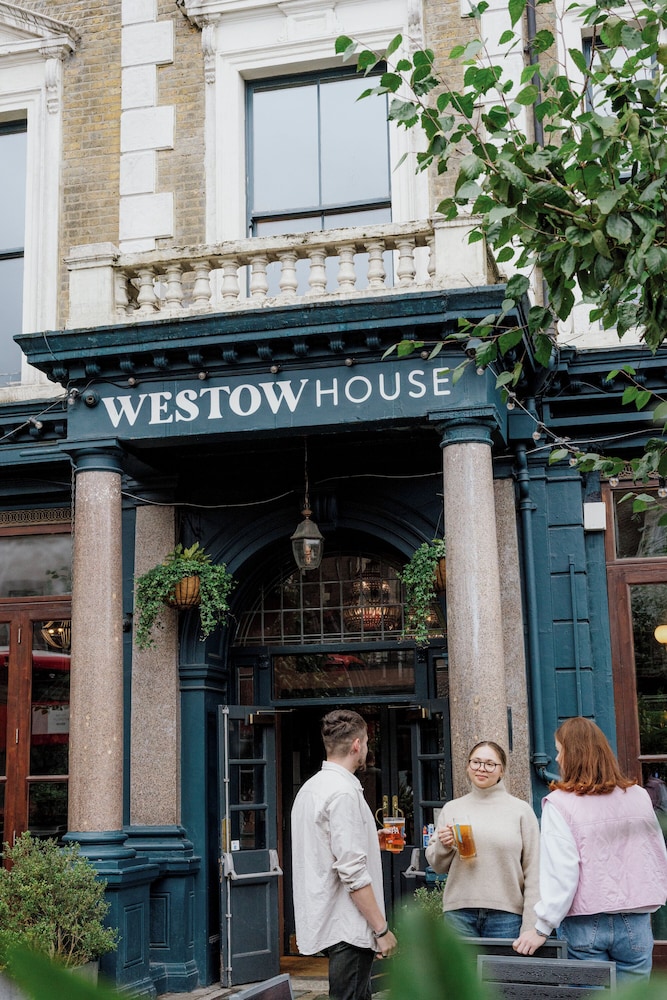 

Bari - Croydon - Westow House - London Crystal Palace