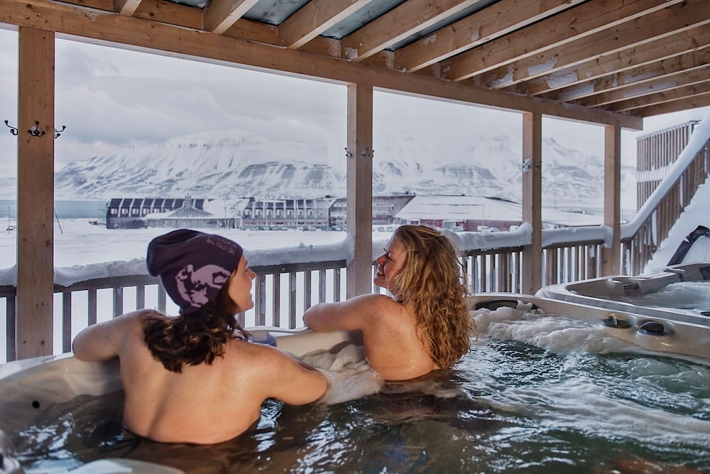 

Bologna - Longyearbyen - Radisson Blu Polar Hotel Spitsbergen
