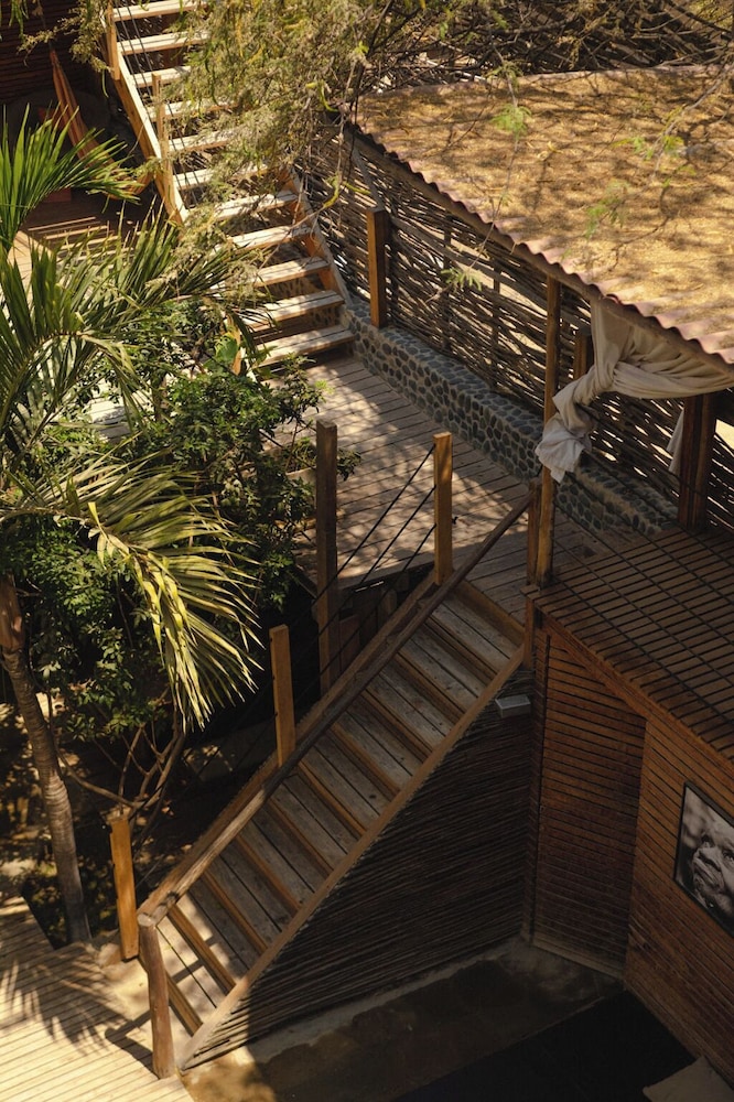 

Milano - Máncora - Ecolodge Mancora