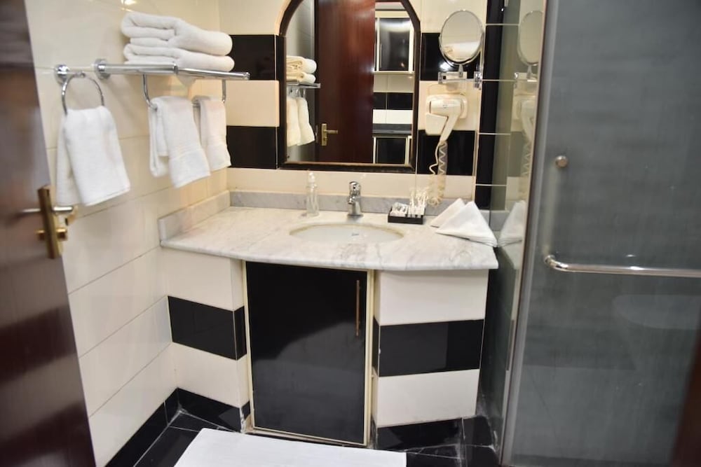 

Milano - La Mecca - Al Kiram Hotel