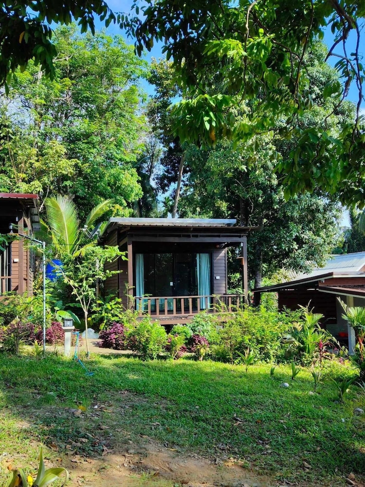 

Milano - Ko Jum - Velora Bay Koh Jum