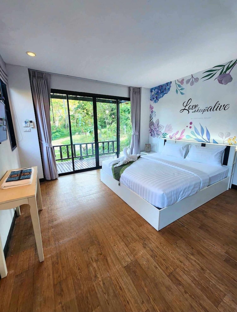 

Milano - Ko Jum - Velora Bay Koh Jum