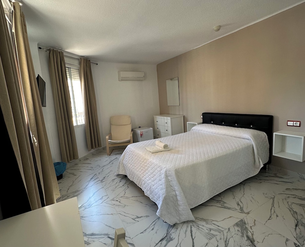 

Napoli - Torre del Mar - Hotel Avenida