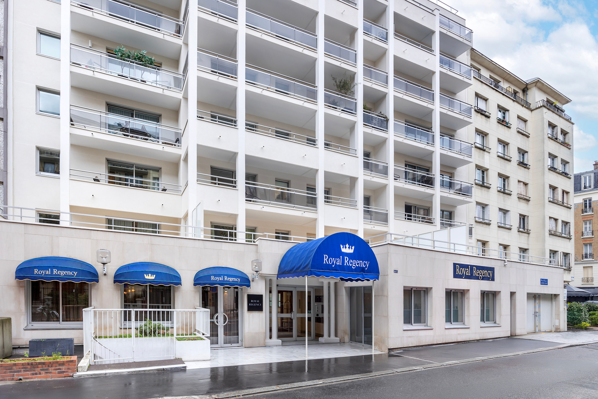 

Brindisi - Noisy-le-Grand - Royal Regency Paris Vincennes