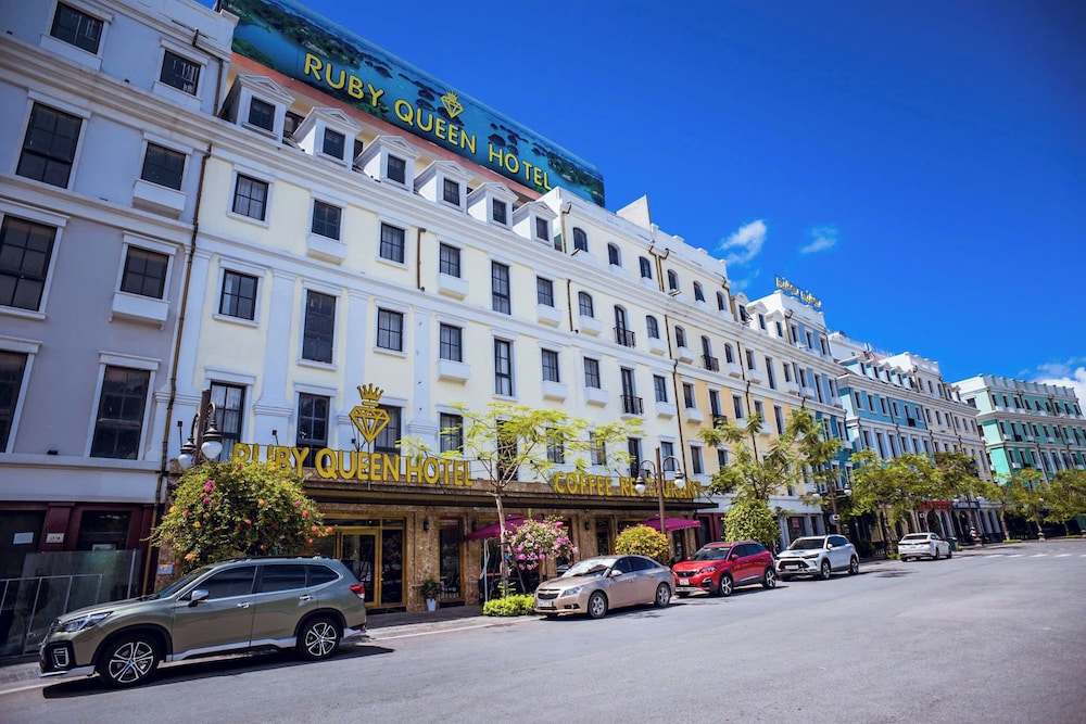

Milano - Ha Long - Ruby Queen Hotel