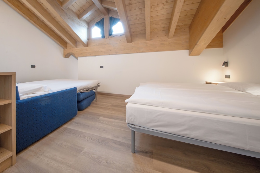 

Catania - Livigno - Residence Nevegall