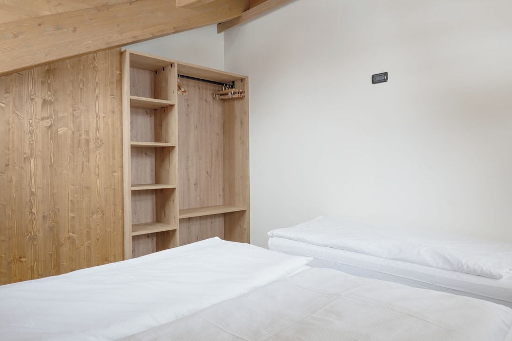 

Cagliari - Livigno - Residence Nevegall