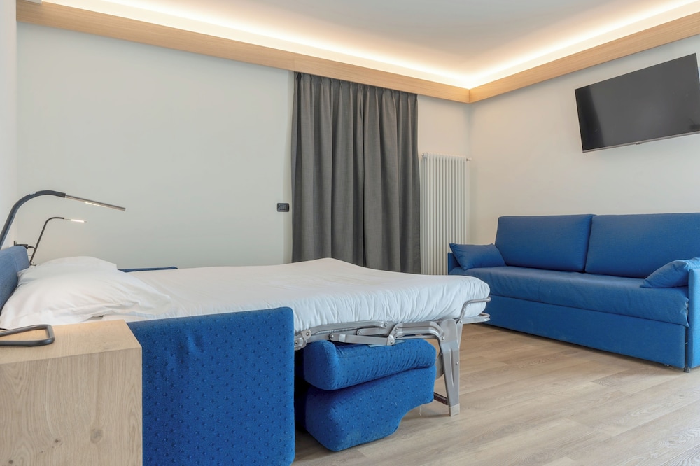 

Catania - Livigno - Residence Nevegall
