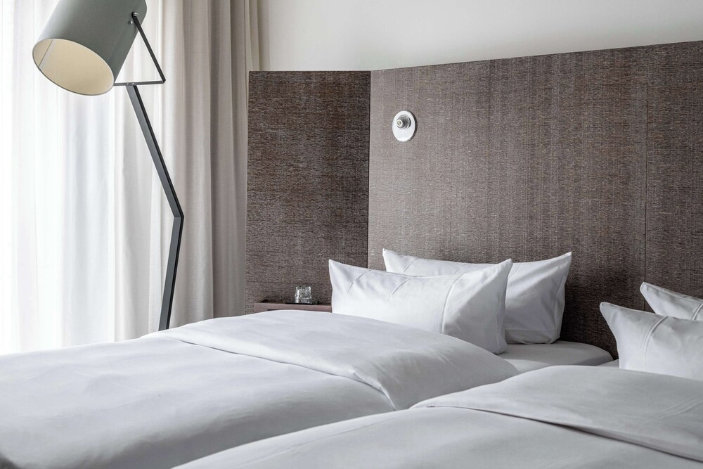 

Lamezia Terme - Braunschweig - pentahotel Braunschweig