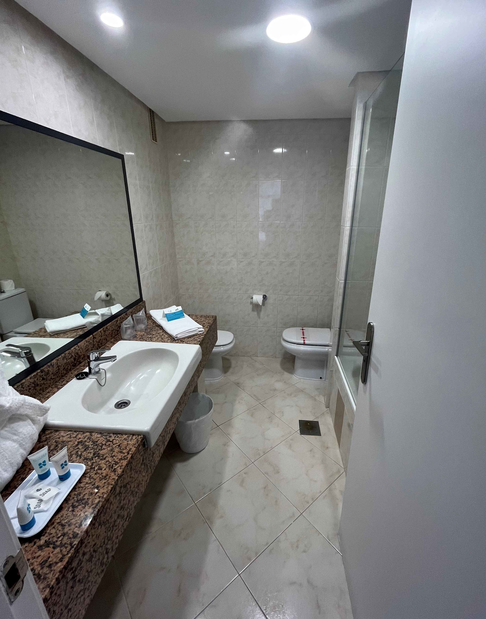 

Cagliari - Tenerife, Isole Canarie - Complejo BLUESEA Puerto Resort compuesto por Hotel Canarife y Bonanza Palace