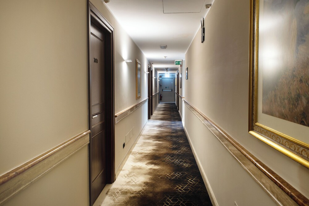 

Brindisi - Pieve Emanuele - Hotel Alga