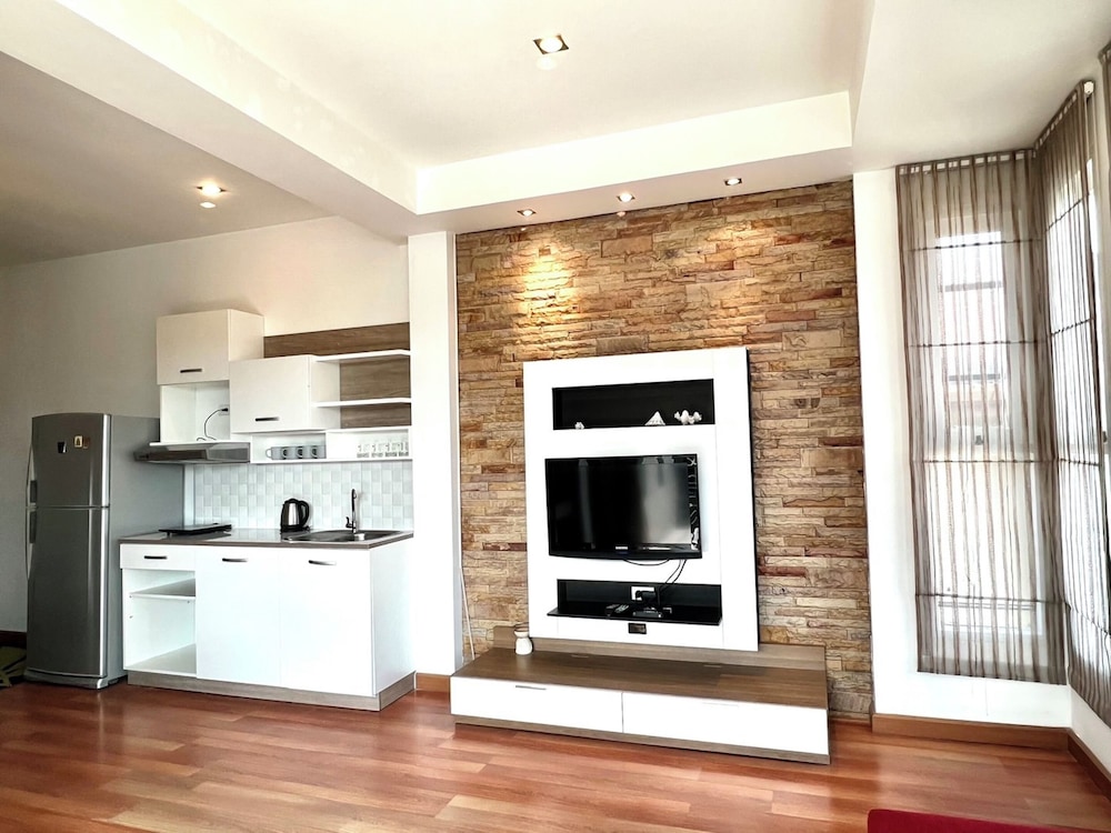 

Roma - Bang Tao Beach - Sivana Place Phuket