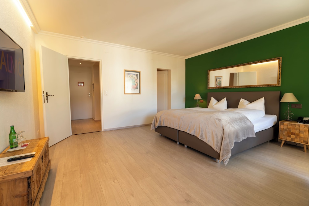 

Roma - Sils Maria - Hotel Europa Suites St Moritz