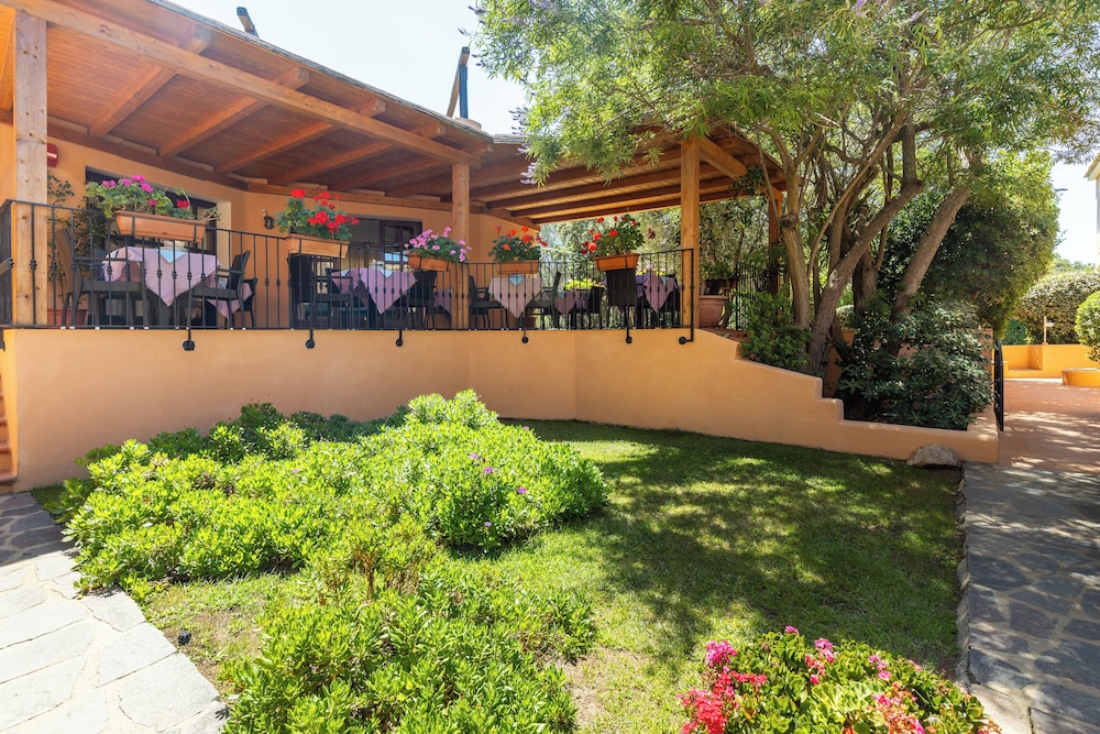 

Catania - Porto Cervo - Hotel Piccolo Pevero