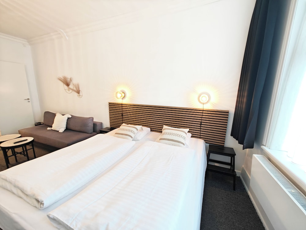 

Catania - Køge - CentralHotellet
