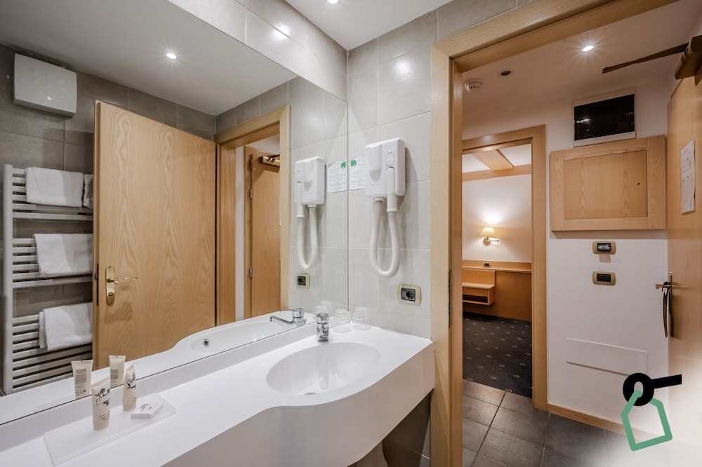 

Catania - Campestrin - HOTIDAY Room Collection - Campitello