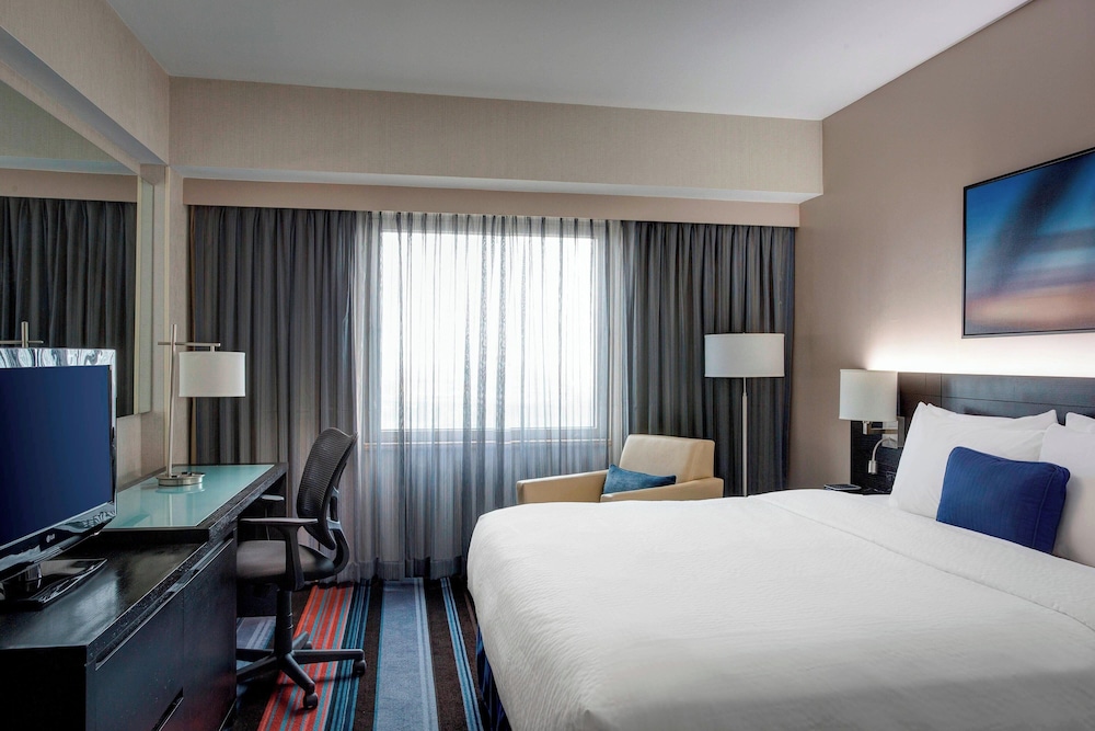 

Napoli - Jamaica (NY) - Courtyard by Marriott New York JFK Airport