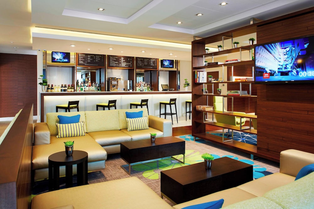 

Bari - Aberdeen - Courtyard by Marriott Aberdeen Airport
