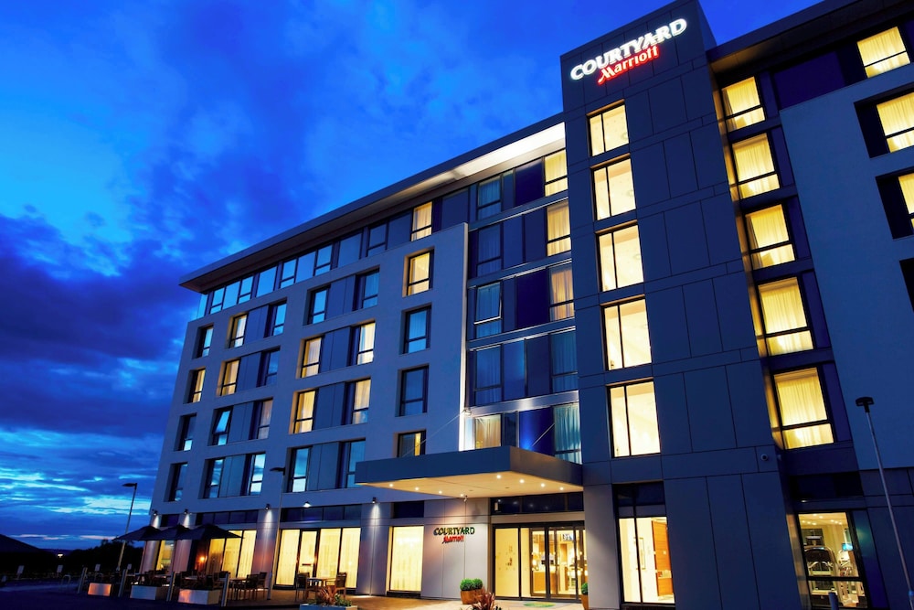 

Bari - Aberdeen - Courtyard by Marriott Aberdeen Airport