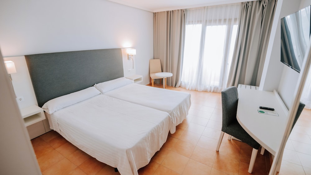 

Milano - San Fernando - Hotel Bahia Sur