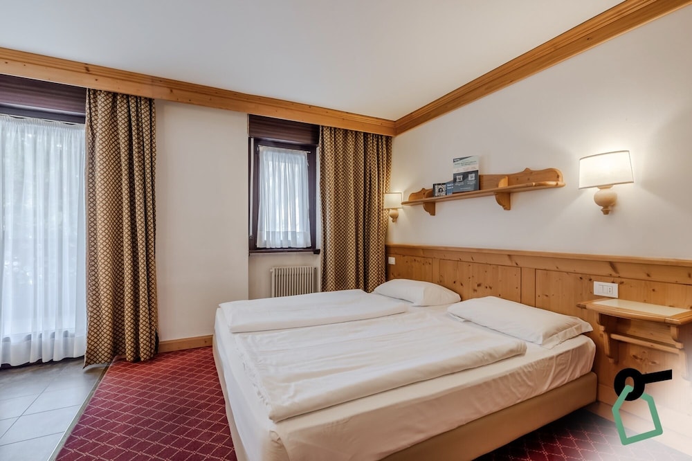 

Milano - Val di Fassa, Montagna Italia - HOTIDAY Apartment Collection - San Martino