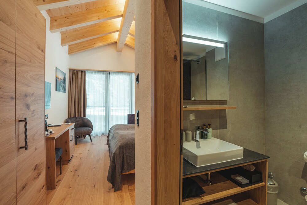 

Catania - Zermatt - Hotel Porta Cervino