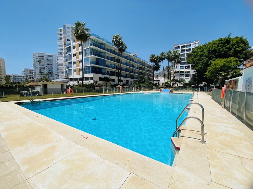 

Napoli - Torremolinos - Apartamentos MS Pepita