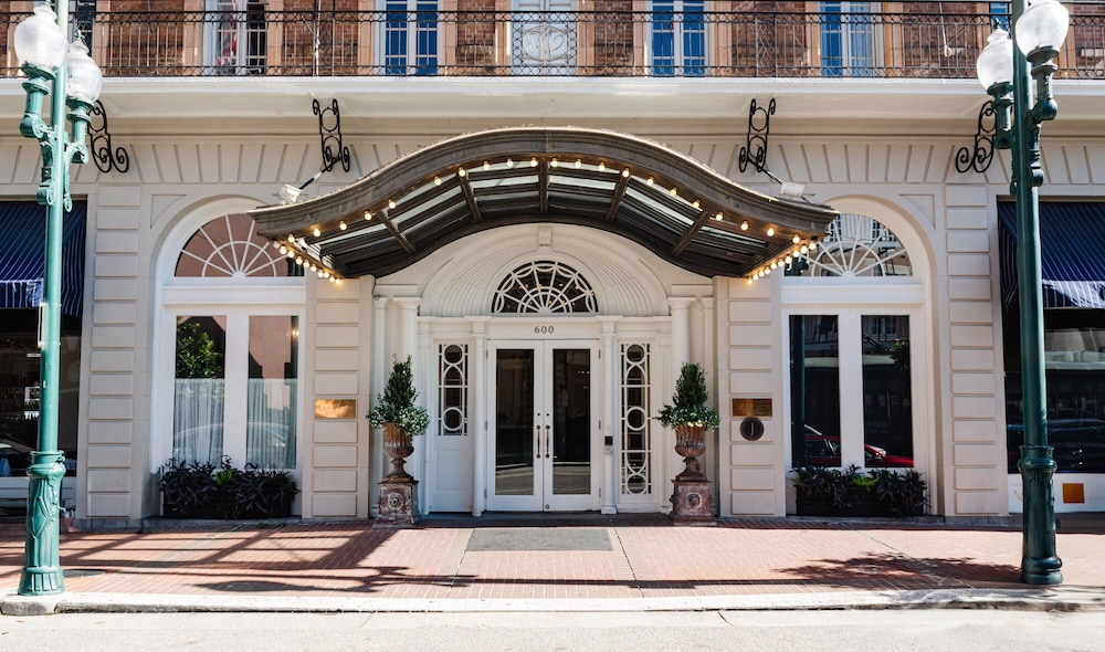 

Milano - New Orleans - The Lafayette New Orleans by Kasa Living