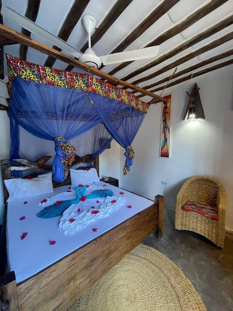 

Verona - Michamvi - Bitcoin Beach Hotel Zanzibar