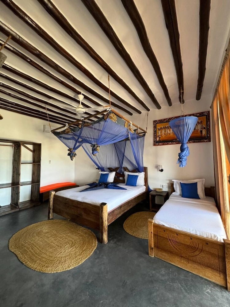 

Bologna - Michamvi - Bitcoin Beach Hotel Zanzibar