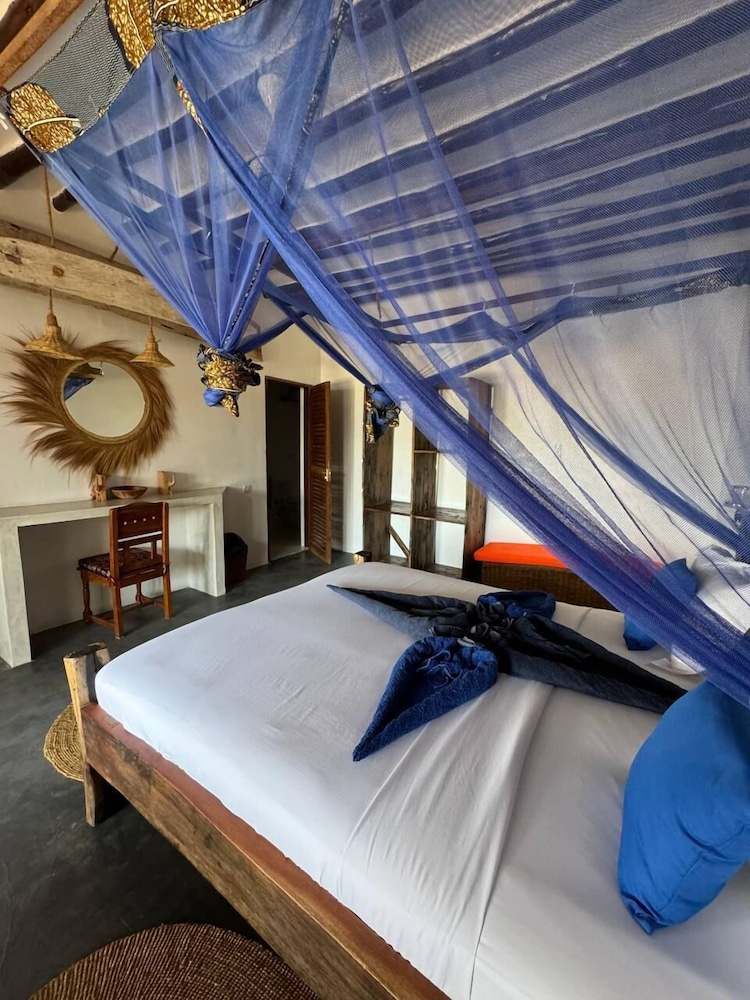 

Bologna - Dongwe - Bitcoin Beach Hotel Zanzibar