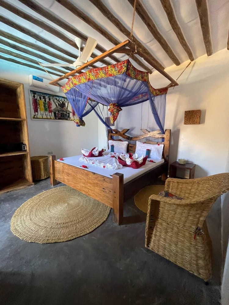 

Milano - Dongwe - Bitcoin Beach Hotel Zanzibar