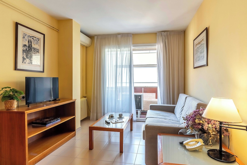 

Bologna - Sant Cugat del Vallès - Aparthotel Bertrán