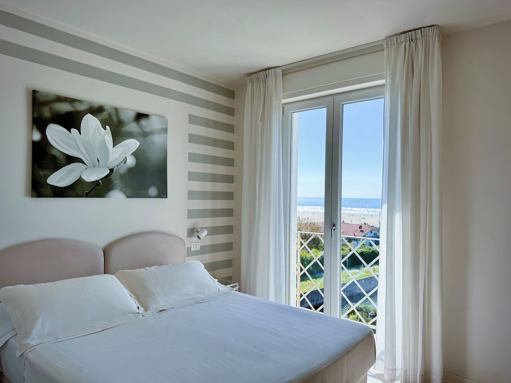 

Palermo - Viareggio - Hotel Bencista'