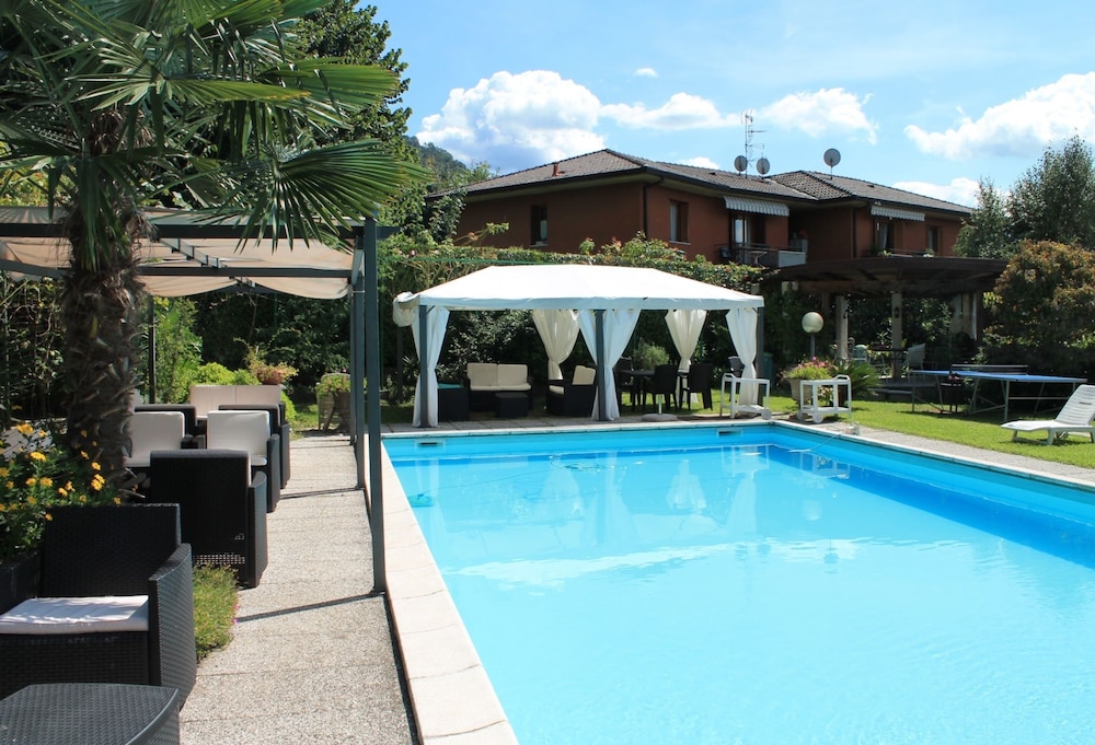 

Catania - Luino - Albergo Paradiso