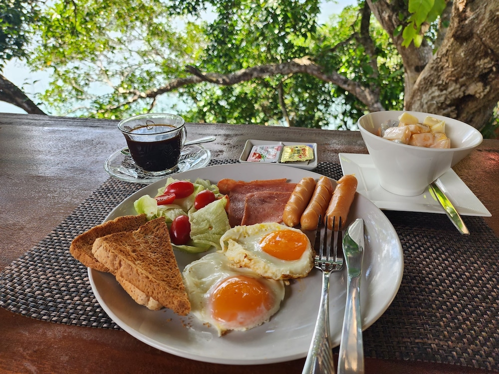 

Roma - Ko Jum - Velora Bay Koh Jum