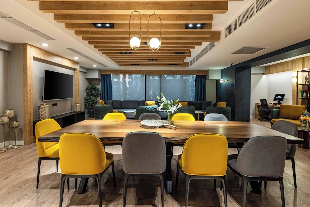 

Roma - Beylikduzu - Days Hotel BY Wyndham Istanbul Esenyurt