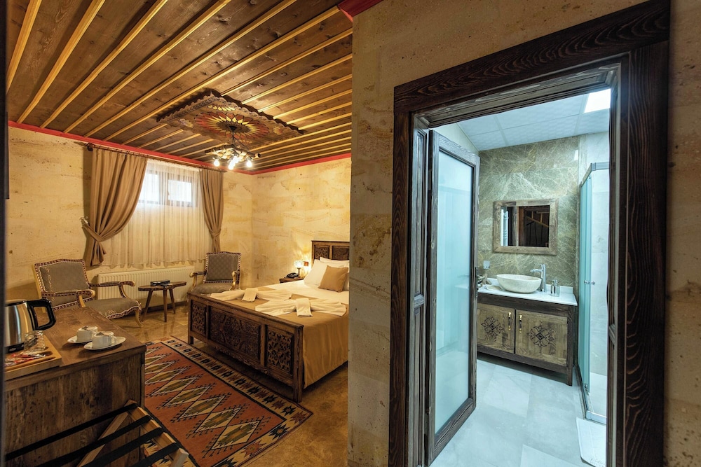 

Bologna - Ürgüp - Volare Stone Hotel