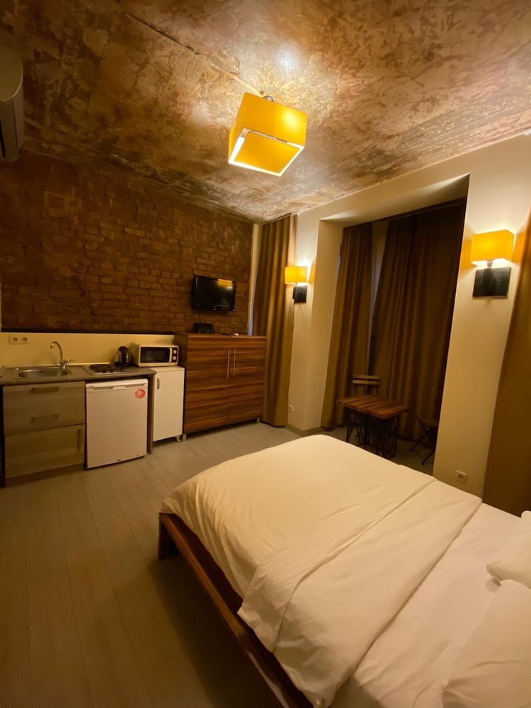 

Palermo - Istanbul - Medusa Apart Hotel