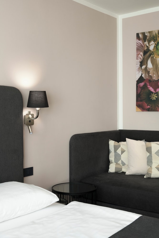 

Bari - Lubiana - Ljubljana Resort Hotel & Camping