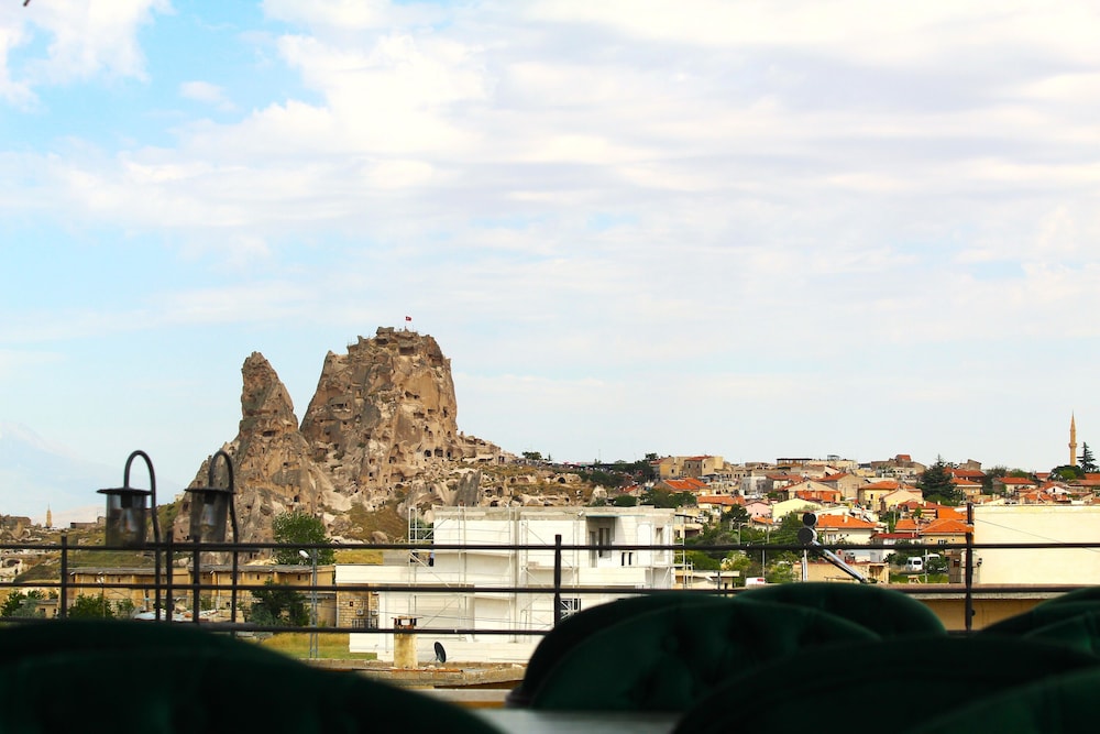 

Verona - Nevsehir - incebey Konak Cappadocia