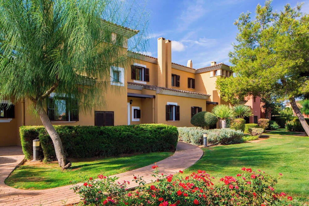 Lamezia Terme - El Arenal - Marriott’s Club Son Antem