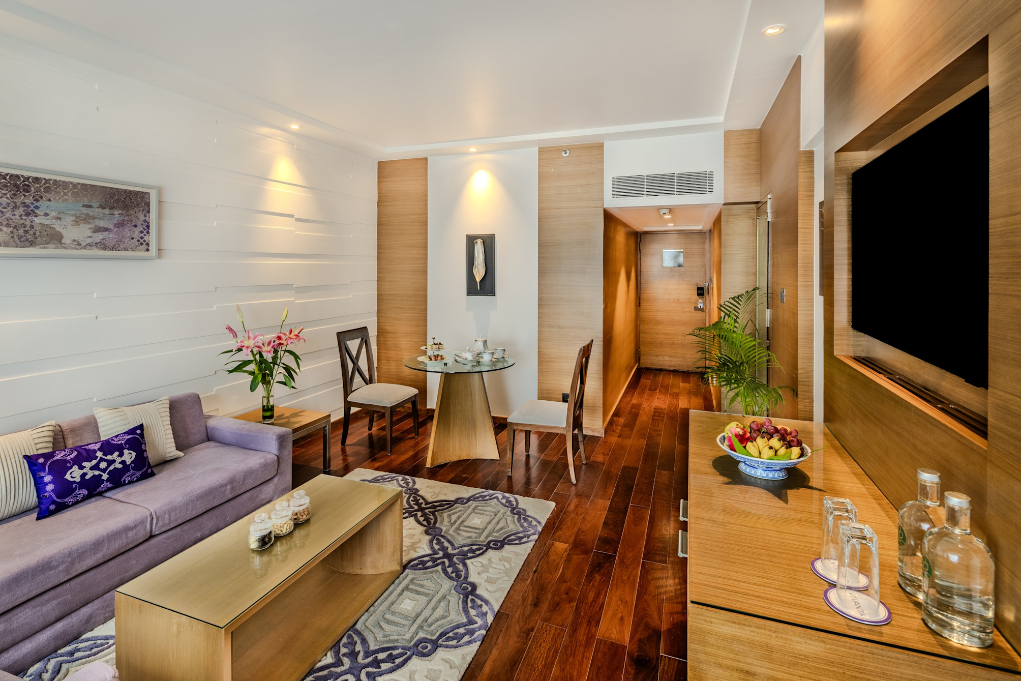 Deluxe Suite with City View