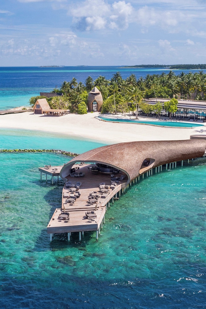 

Roma - Atollo di Dhaalu - The St. Regis Maldives Vommuli Resort