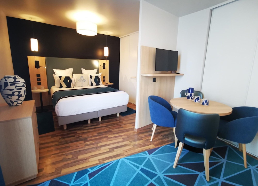 

Ancona - Saint-Denis (Ile-de-France) - Residhome Asnieres