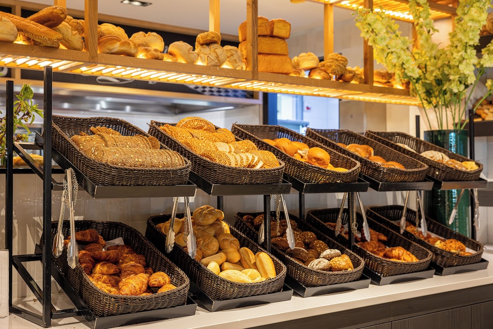 

Bari - Aalsmeer - Van der Valk Hotel Schiphol